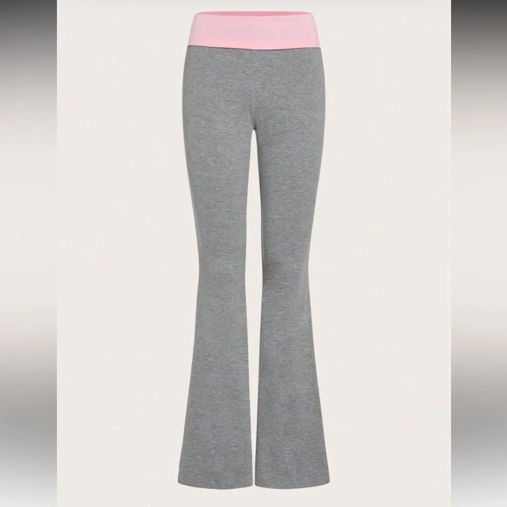 Women's Gray Flared Lounge Pants with 90s Baby Pink Waistband Size XS